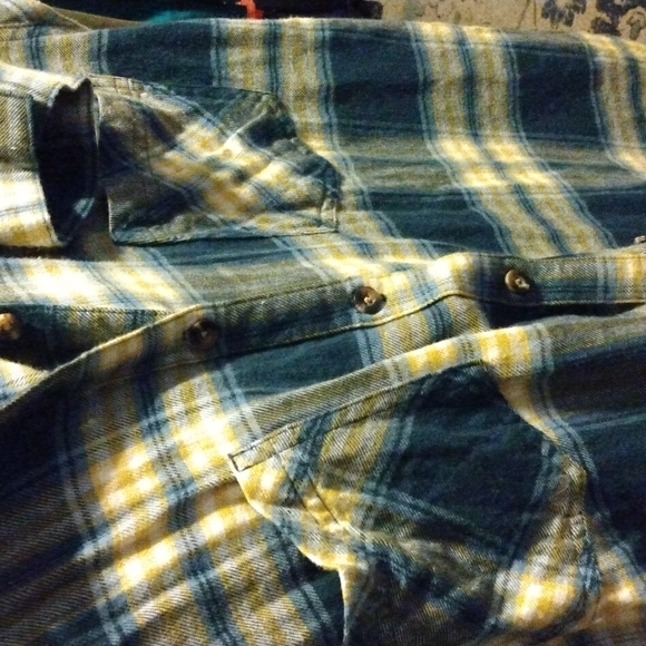 Maurices Flannel Shirt Plaid Button Front Yellow Navy Blue Checkered Size XXL - Picture 2 of 4